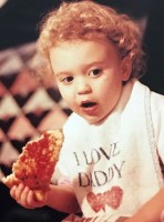 Alexandra Krosney childhood