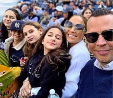 Jennifer Lopex and Alexander Rodriguez family