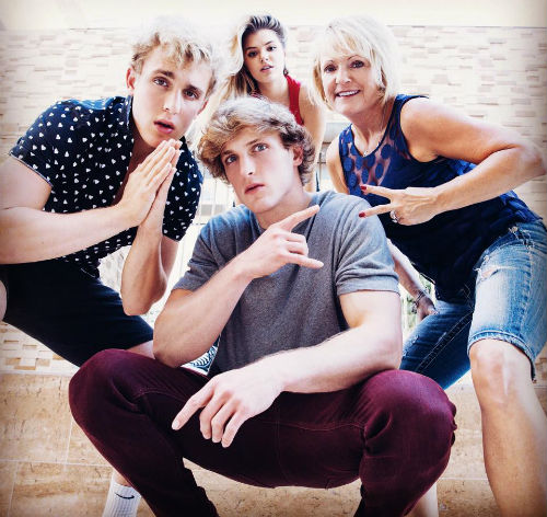Logan Paul family: Jake Paul(brother), Pamela Ann Stepnick(mother), Alissa Violet(friend)