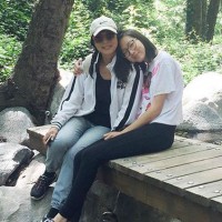 Madison Hu with mother