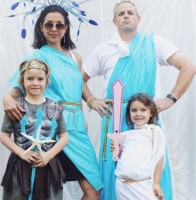 Maxwell Jenkins family: father Jeff Jenkins, sister Samantha Jenkins, mother Julie Greenberg
