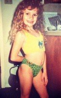 Shantel VanSanten childhood