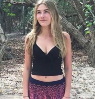 Sofia Hublitz in Pink