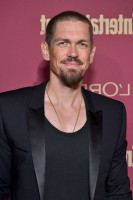 Steve Howey beard