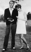 Young Jill St. John & Robert Wagner